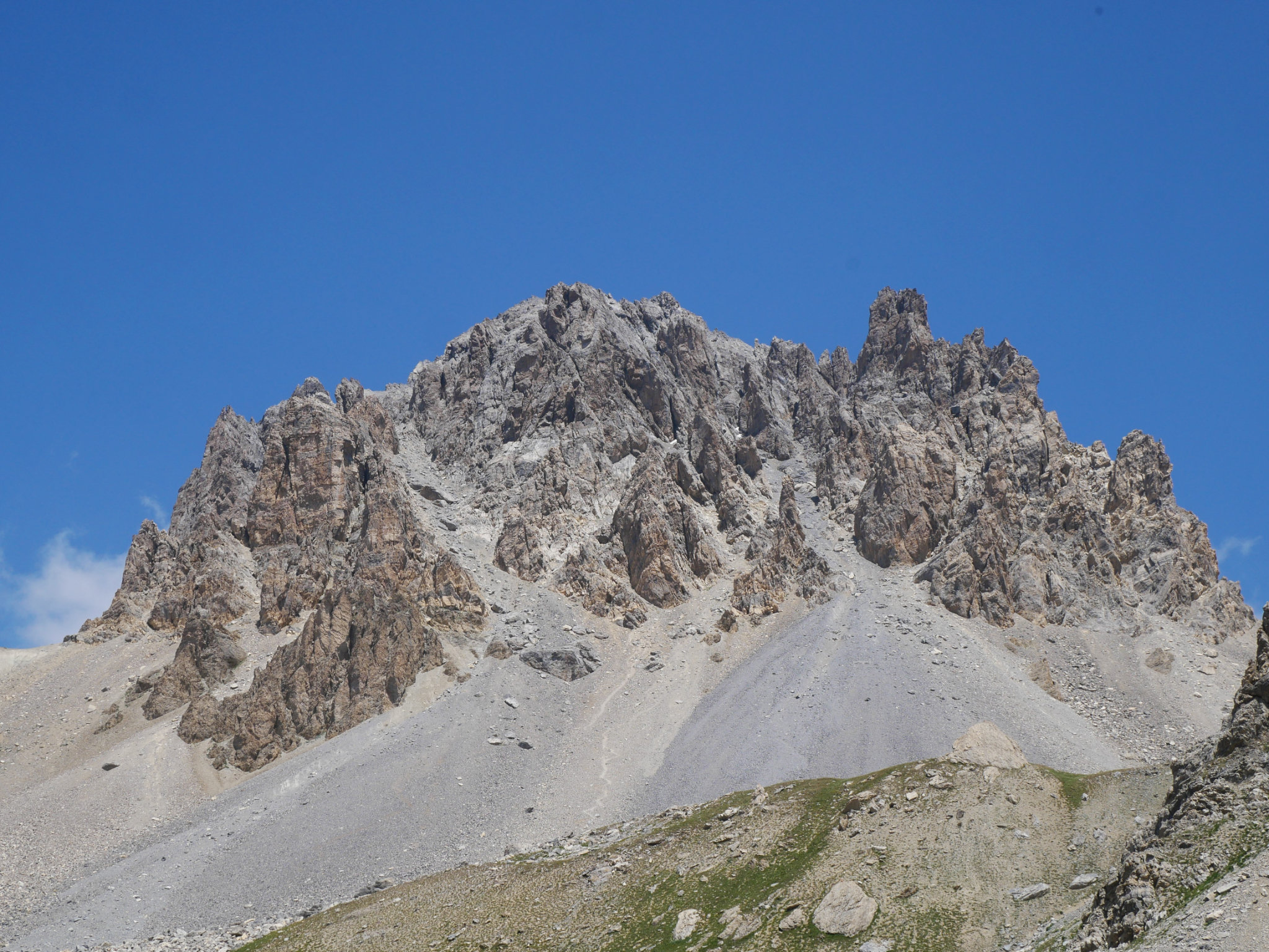 AUTOUR DU COL DE LARCHE
