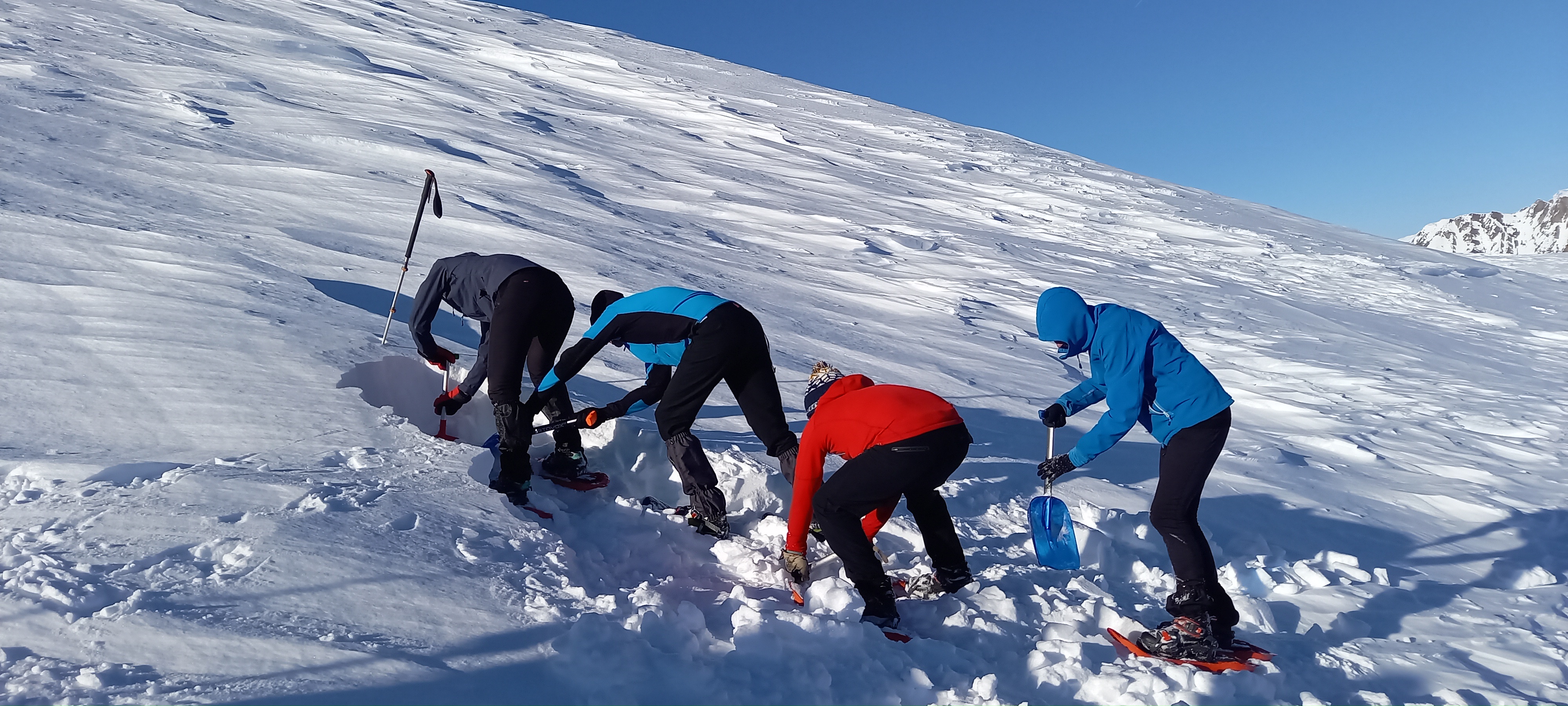 REUNION SAISON RAQUETTES NEIGE
