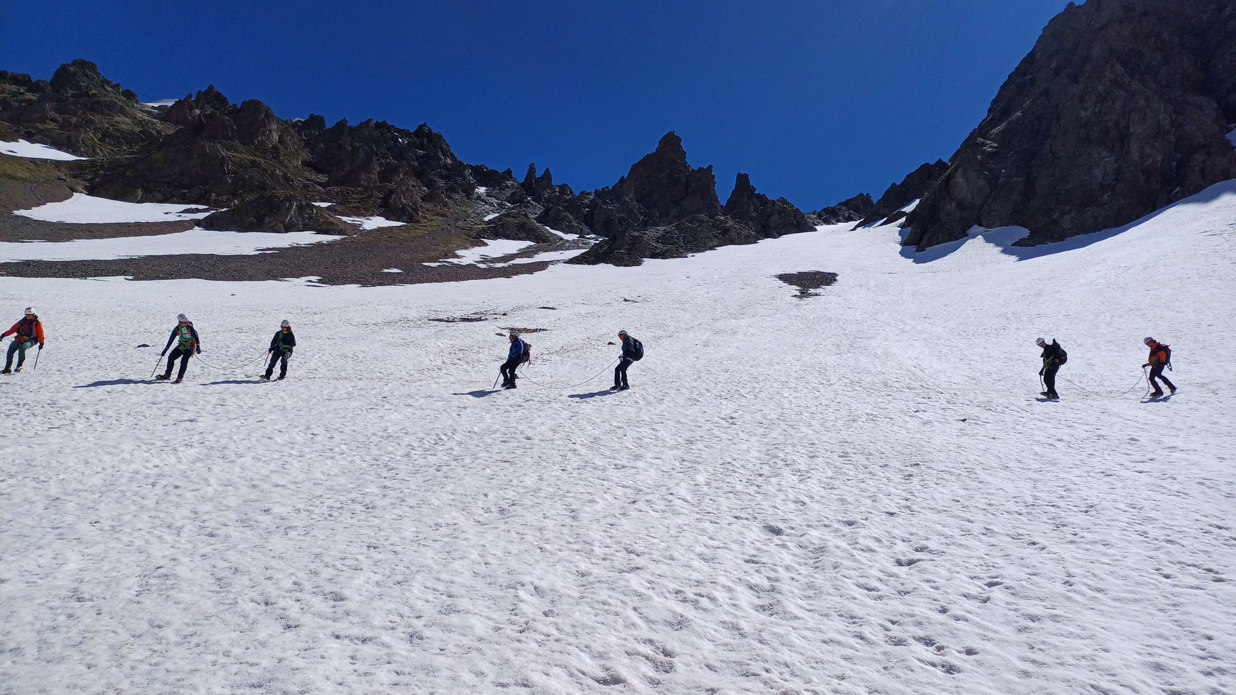 Alpinisme : Ecole de neige et glacier au Lautaret