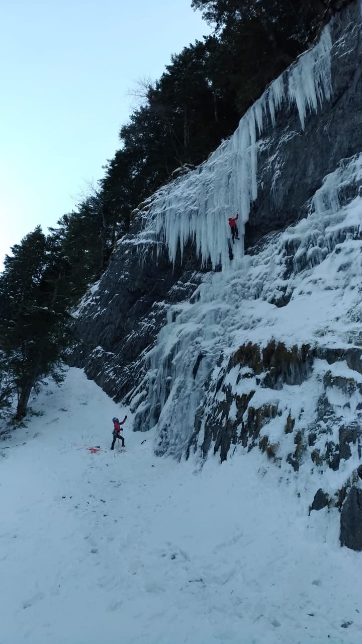 Cycle "vers l'autonomie cascade de glace"