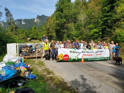Bénévolat : Chantier de dépollution de Chartreuse à Perquelin