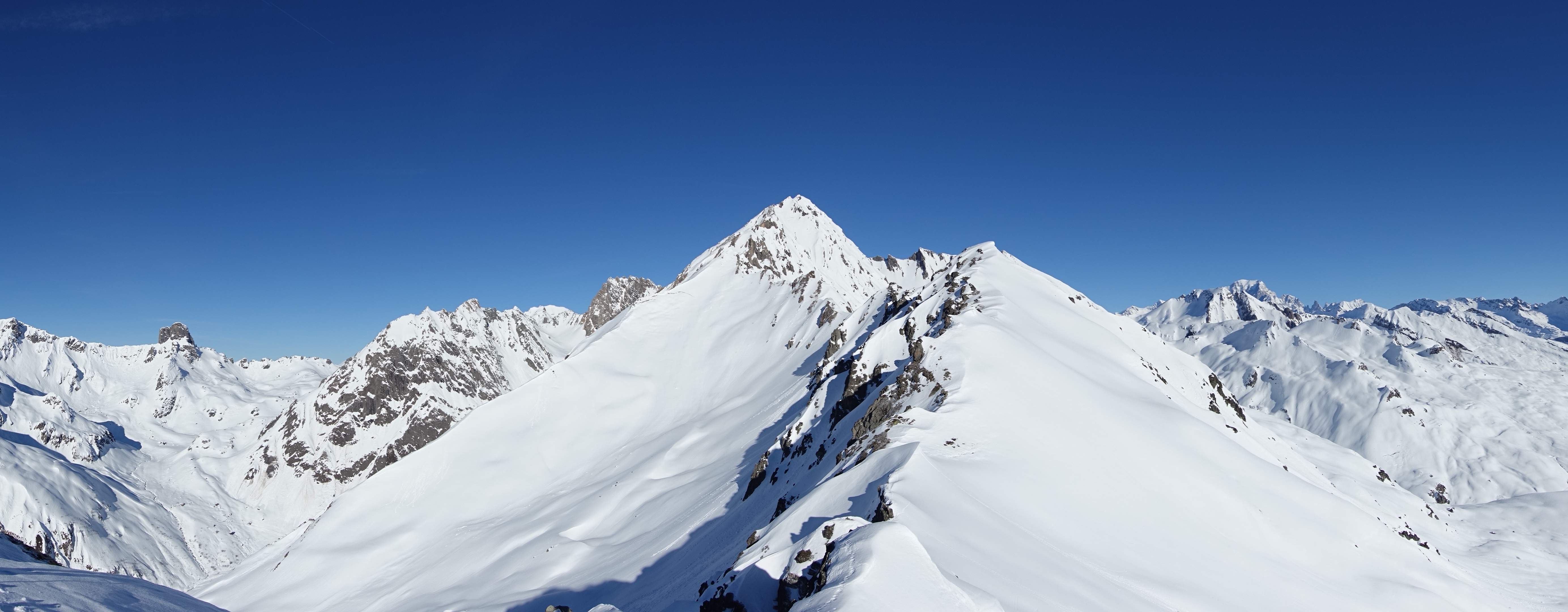 Grand tour du Roignais en ski de montagne