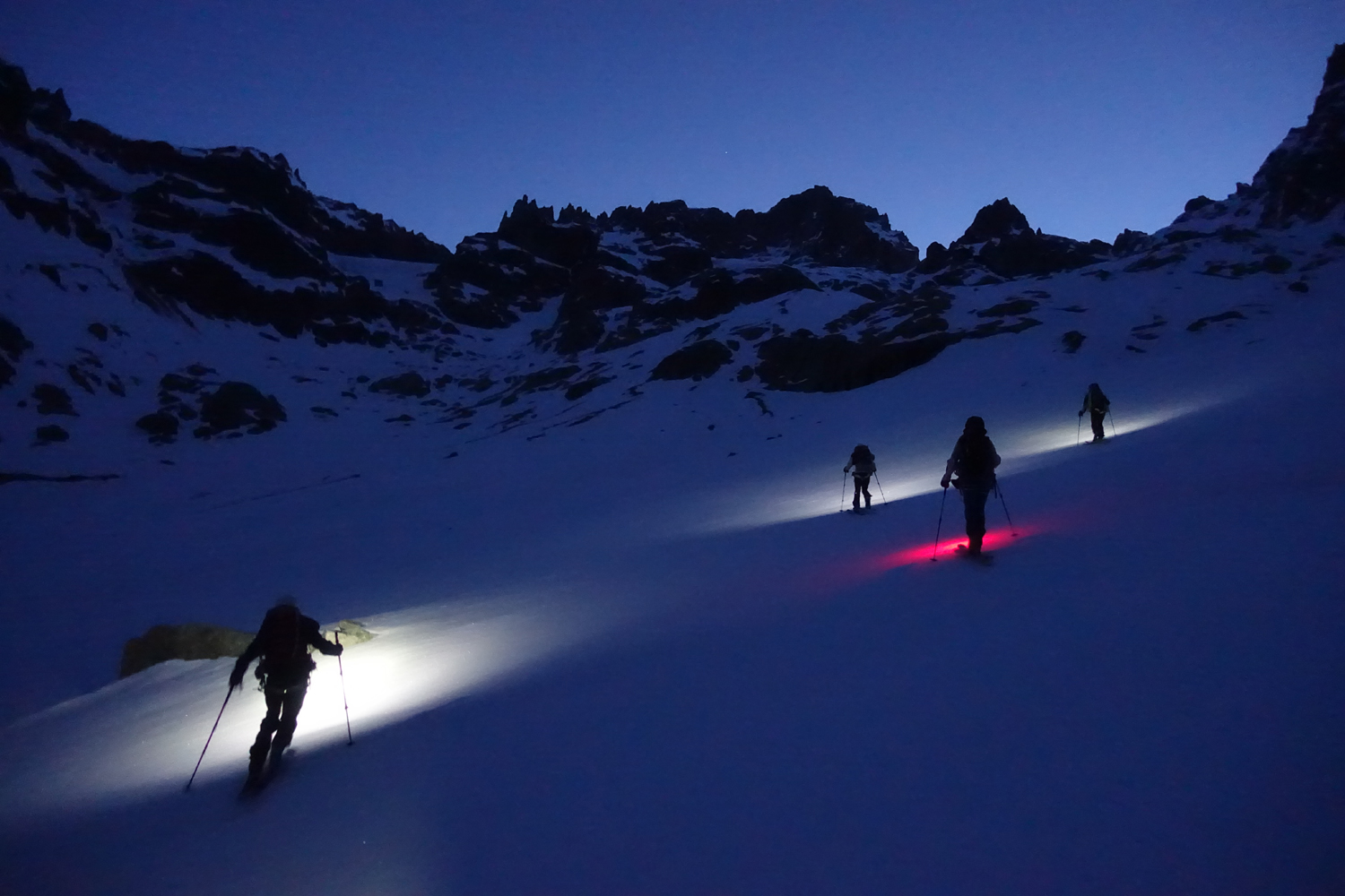 5 jours dans les écrins : Un raid à ski extraordinaire !