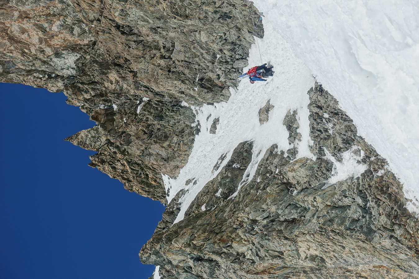 5 jours dans les écrins : Un raid à ski extraordinaire !