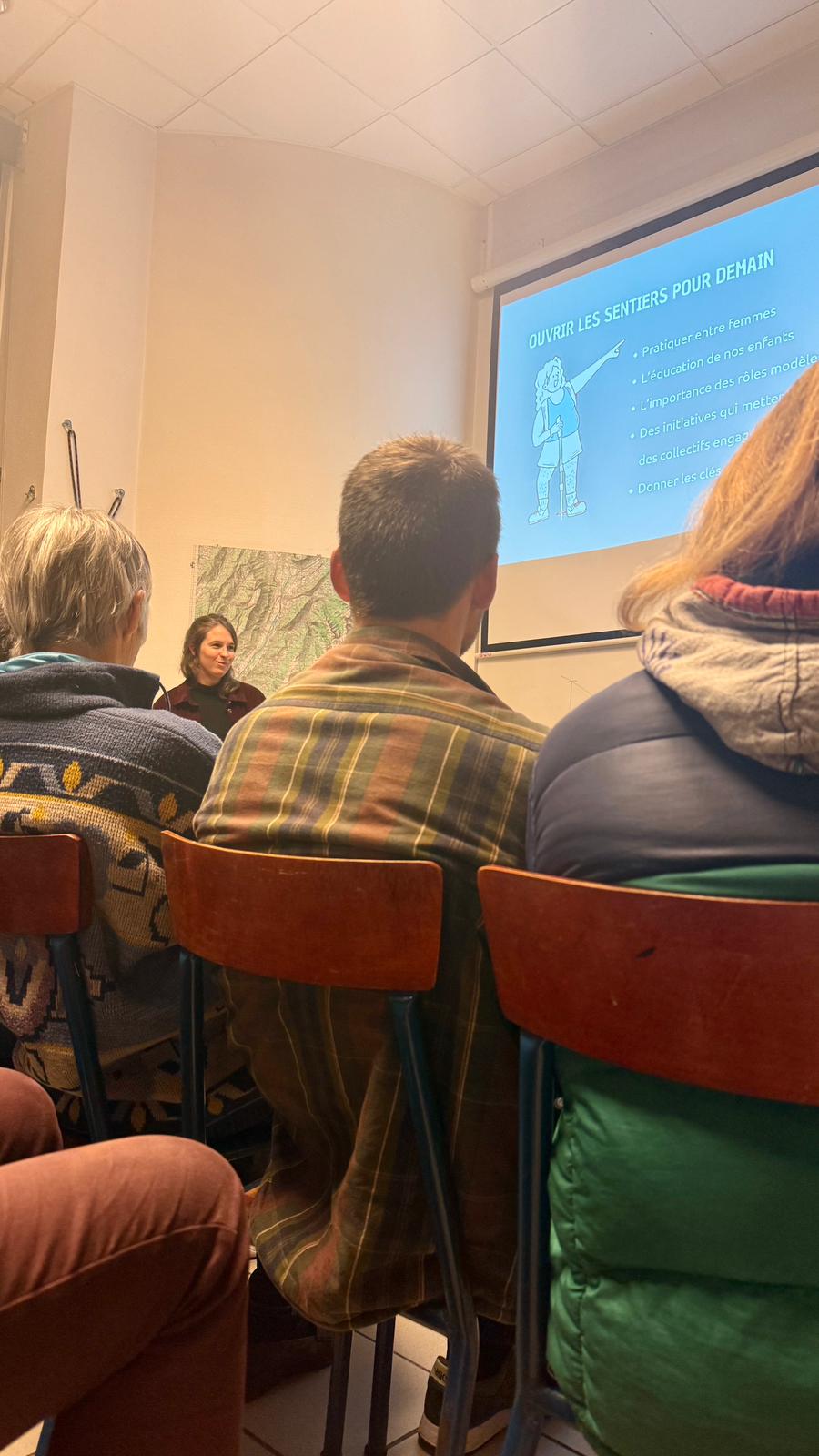 Soirée rencontre autour du livre "Randonneuses" avec les autrices Clémence Blot et Camille Chrétien