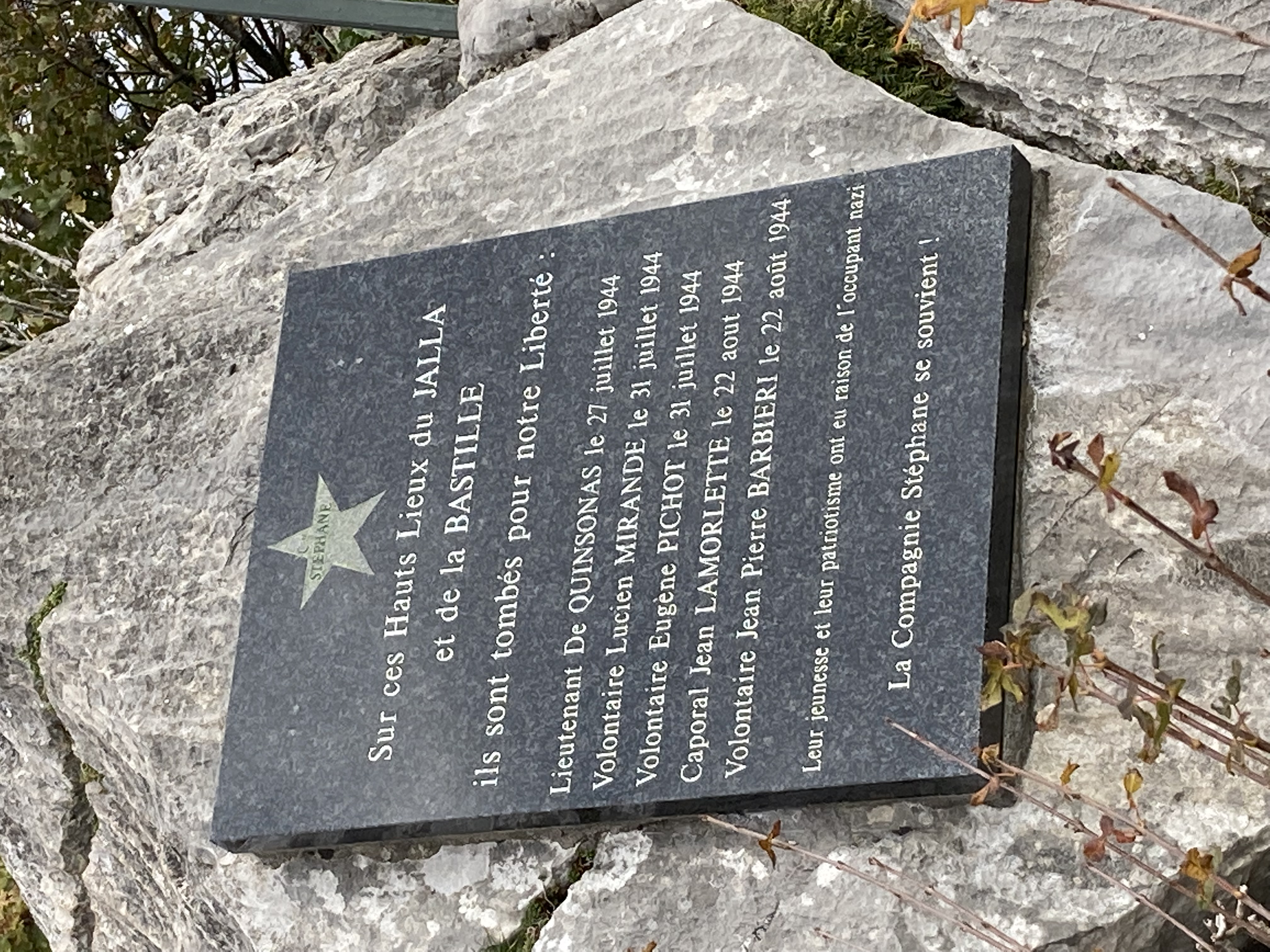 La marche nordique à La Bastille et au Mont Jalla