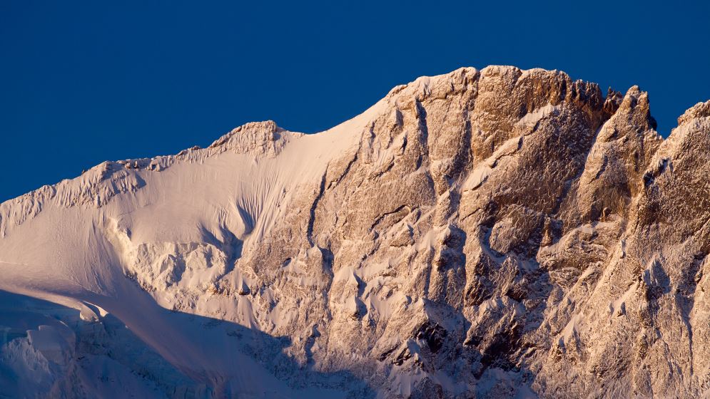 Conférence sur les enjeux du changement climatique et ses conséquences liés à la montagne par l'association Névé, Lundi 19 mai.