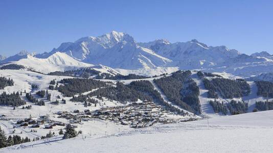 Dimanche 7 janvier : Ski-Club aux Saisies. Inscrivez-vous !