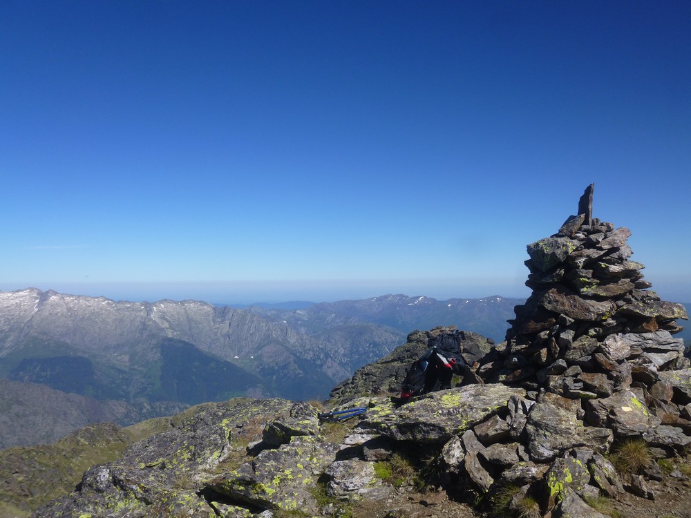 TREK PYRENEES : PARC DES 3 NATIONS.