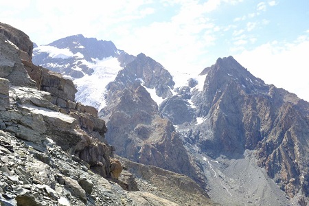 L'altavia della Valmalenco au pied de la Bernina