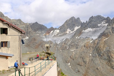 L'altavia della Valmalenco au pied de la Bernina